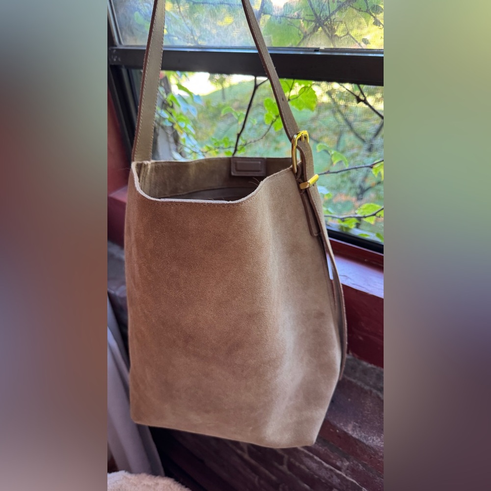 Madewell the essential bucket tote in suede tawny khaki
